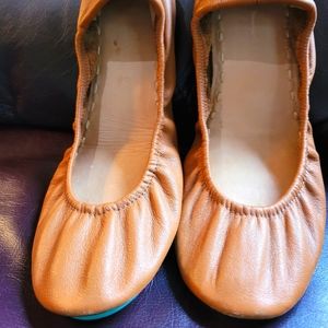 Tieks Classic size 9 in camel